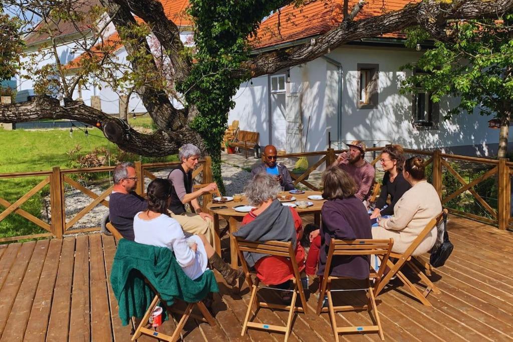 Parokia Apartman Es Coworking A Balaton Mellett Kaptalantoti Dış mekan fotoğraf