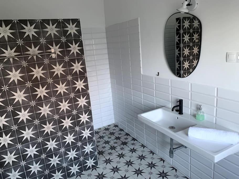 Parokia Apartman Es Coworking A Balaton Mellett Kaptalantoti Dış mekan fotoğraf