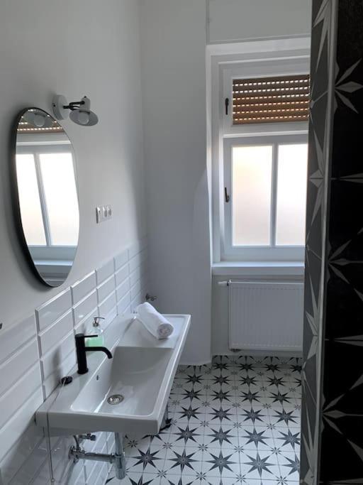 Parokia Apartman Es Coworking A Balaton Mellett Kaptalantoti Dış mekan fotoğraf